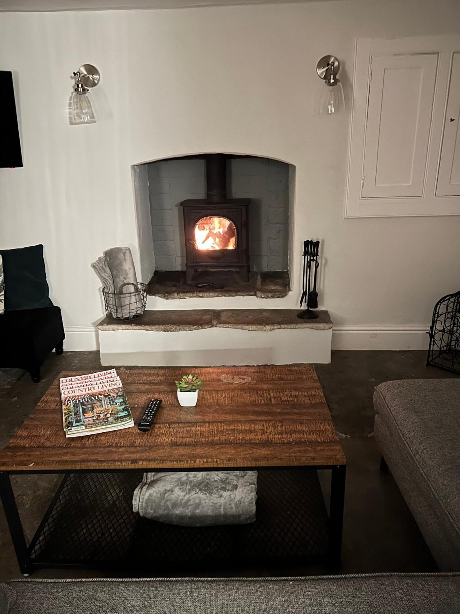 Hurst Cottage, A Cosy 2 Bed Cottage In Dorset Stalbridge エクステリア 写真